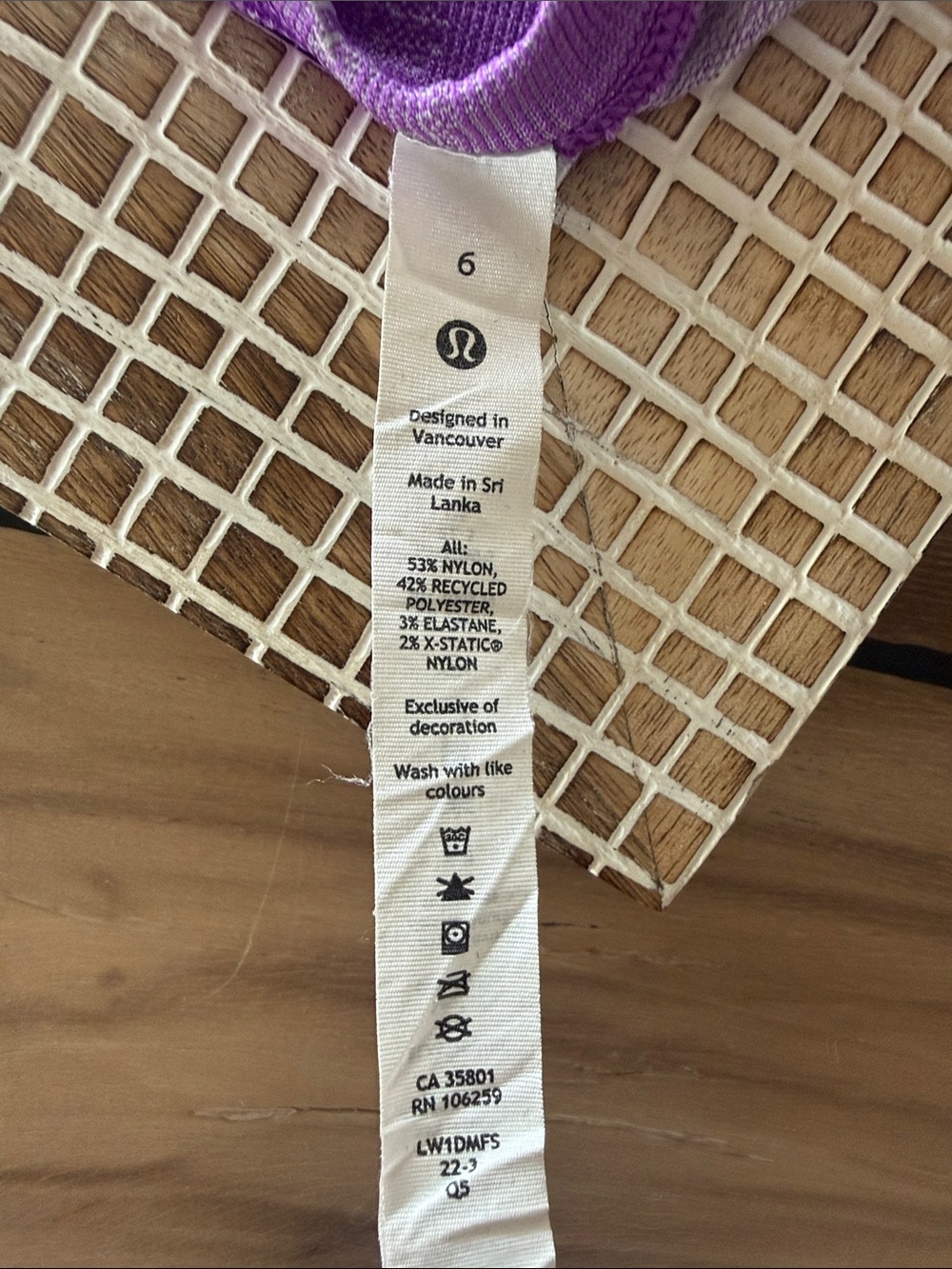 Lululemon Swifty Tech Racerback 2.0 - Picture 10 of 11